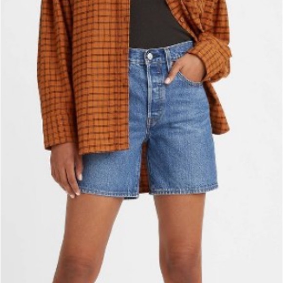 Levi's Pants - NWT Levi’s Women’s 501 High Rise Midi Jean Shorts Oxnard Choice Size 32